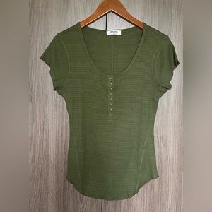 Zenana Waffle Snap button top